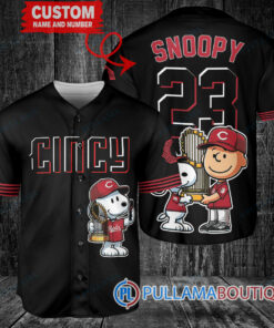 Cincinnati Reds x Snoopy and Charlie Brown with Trophy Baseball Jersey Black 2023 City Connect